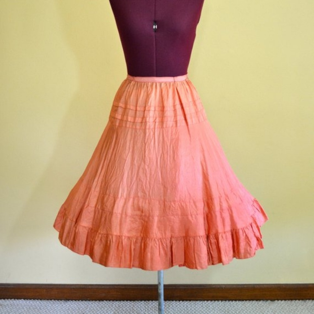 Vintage 1950s Coral Peach Taffeta Full Circle Skirt